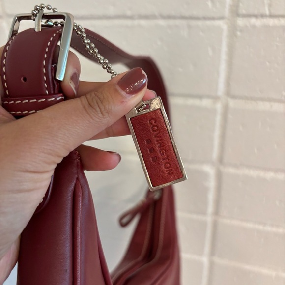 Covington red shoulder bag - Picture 9 of 11